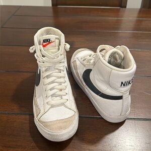 Nike Blazer Mid ‘77